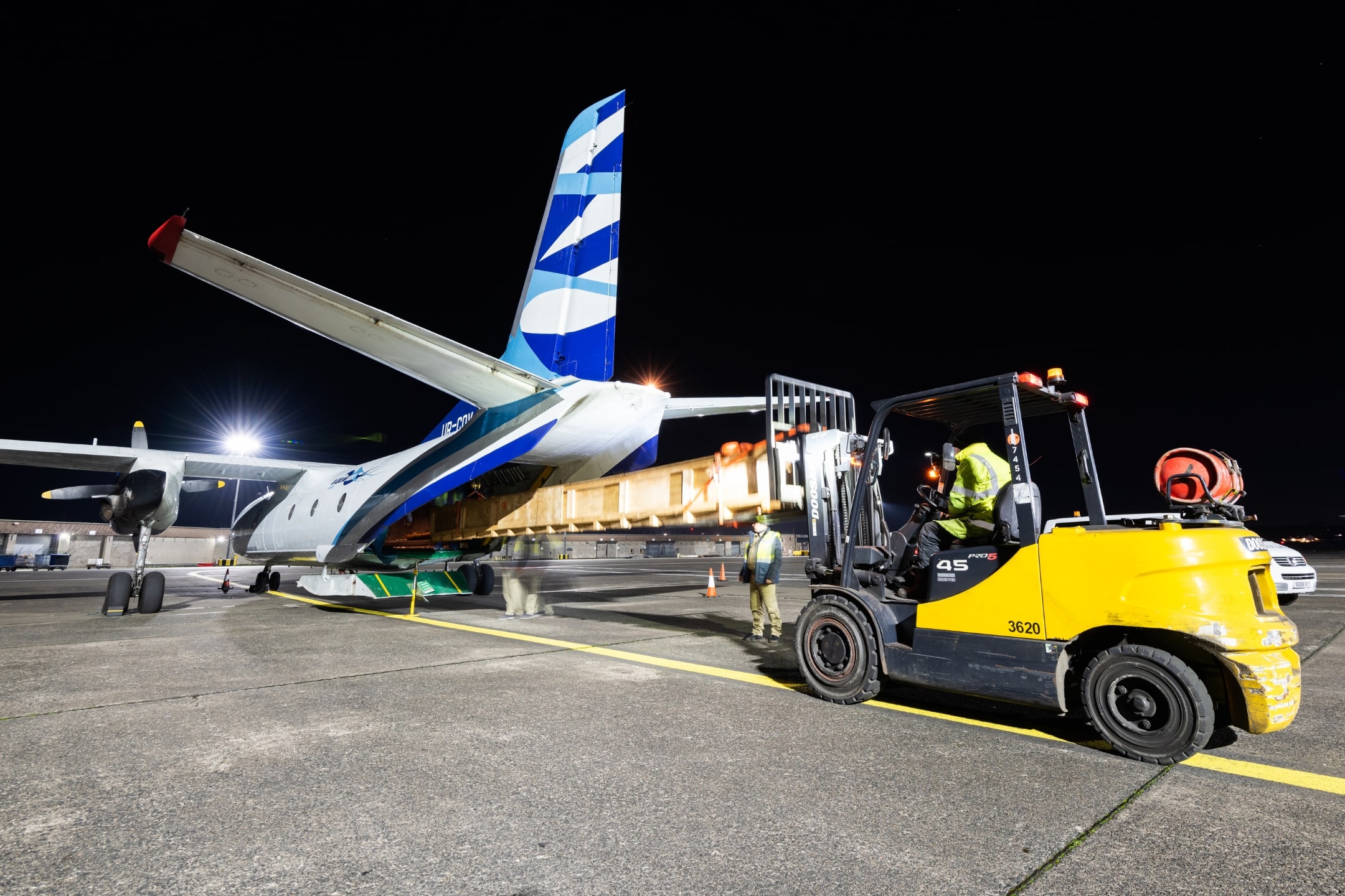 What Are the Air Freight Costs from China to Dhaka?