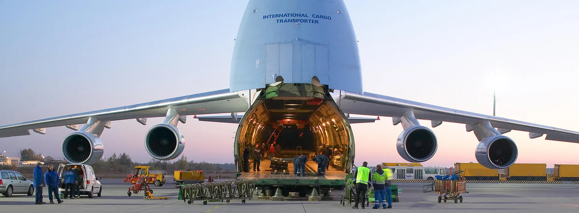 Air freight transportation of goods