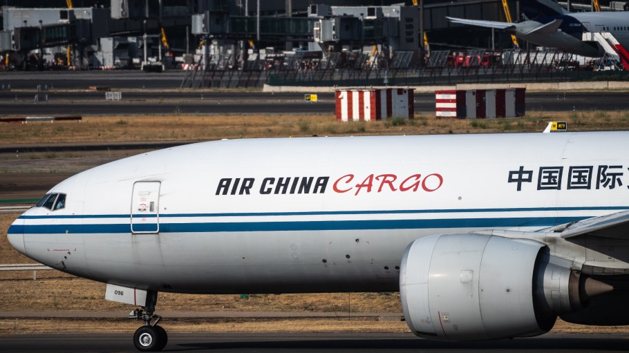 What Are the Main Advantages of Air Freight from China to Singapore?