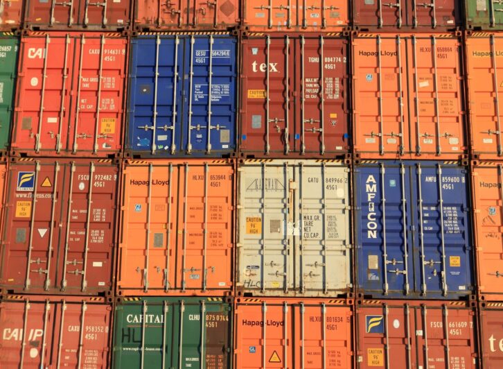 What Is FCL CIF Shipping from China to Chicago?