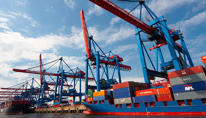 What Are the Main Sea Freight Options from China to UK?