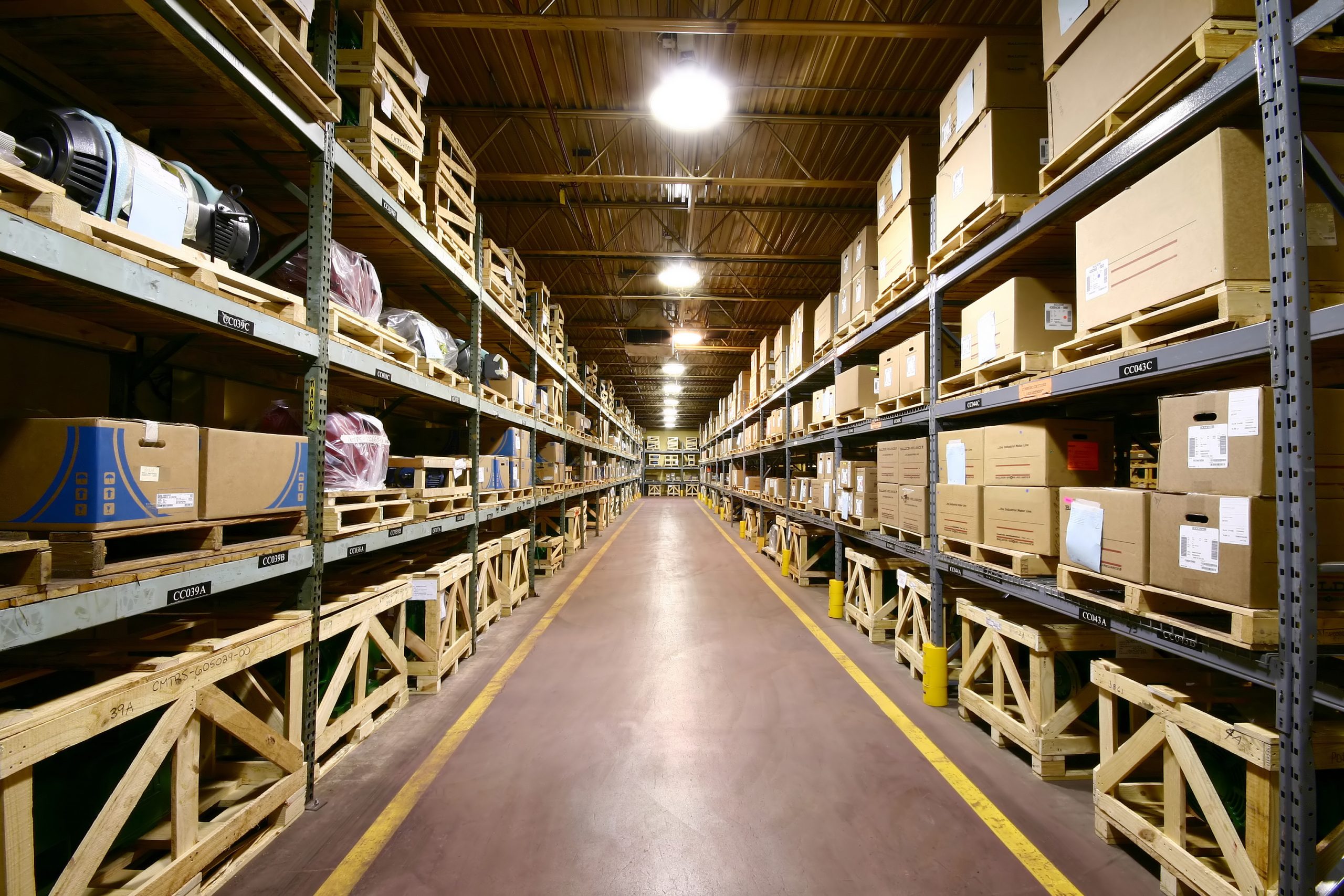 Store the goods in the warehouse for management.