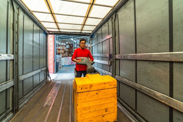 Store the goods in the warehouse for proper management.