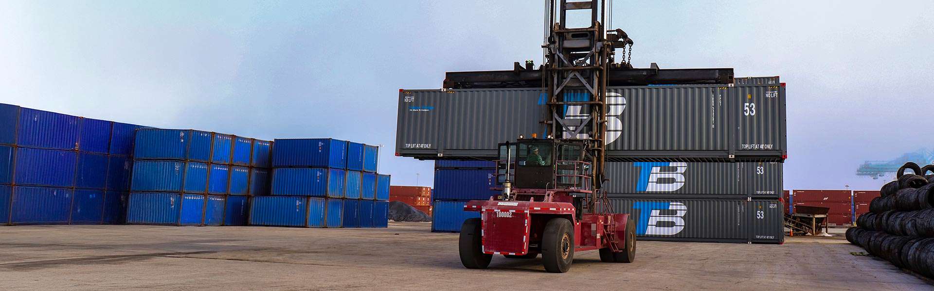 What Is Flat Rack FCL and Why Is It Used for Furniture?