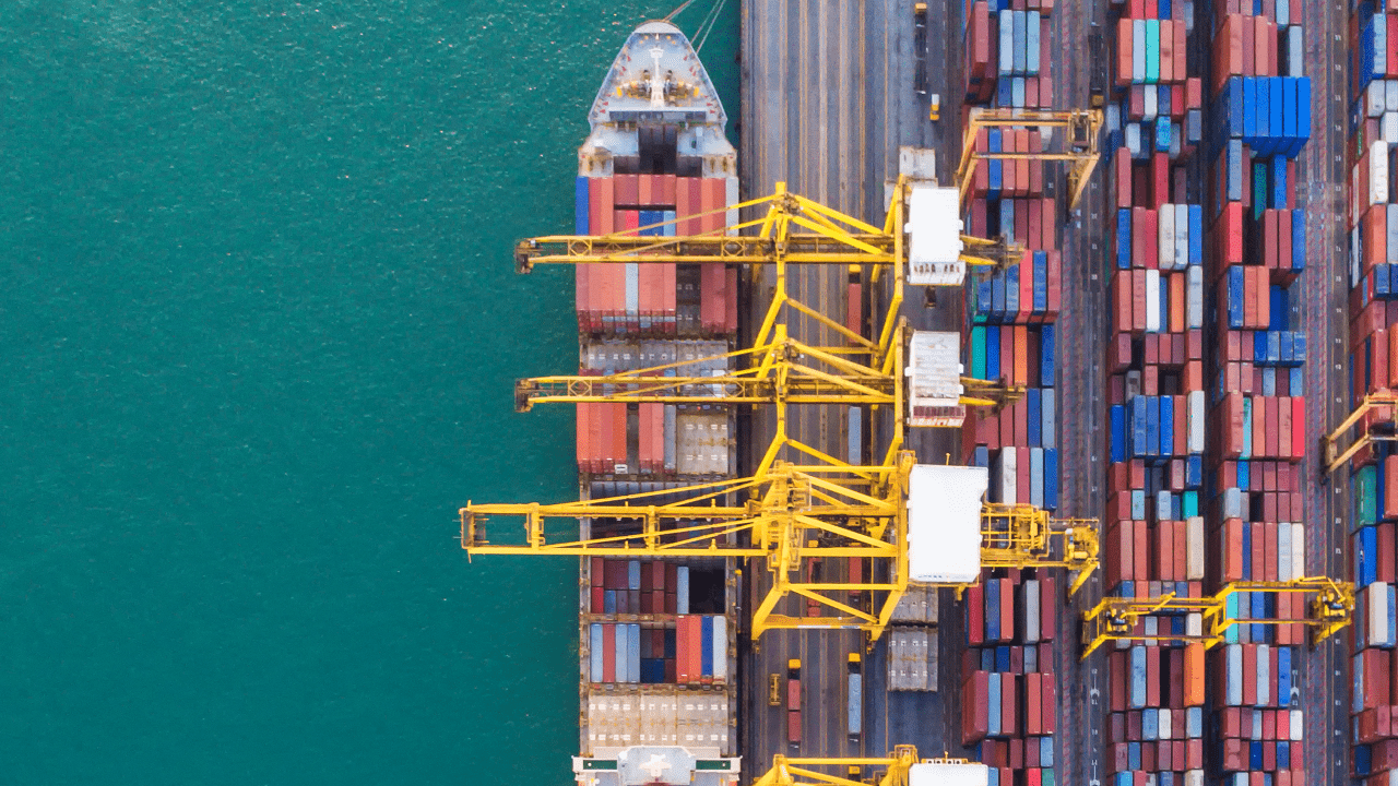 How Is the 20GP FCL Shipping Cost for Hardware Tools from China to UK Calculated?